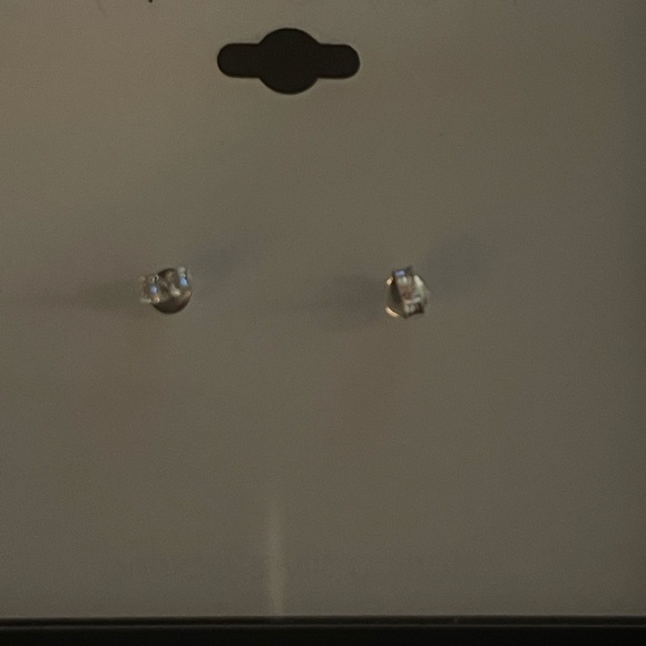 Earrings Studs (Sterling Silver (925) - Picture 2 of 2